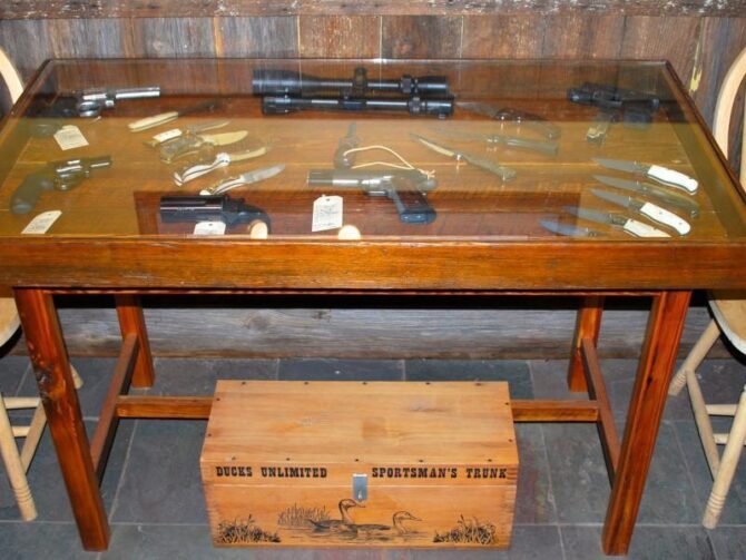 Red bluff lodge sports shop 02